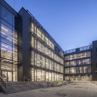 Budynek B i Pawilon Rzeźby Uniwersytetu Artystycznego w Poznaniu
